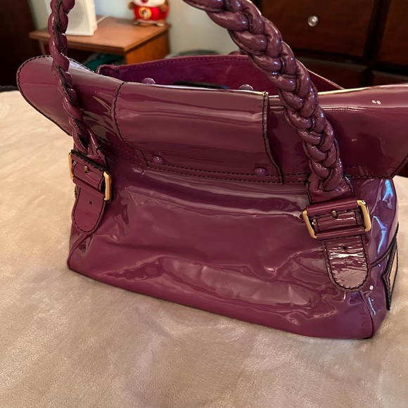 Valentino Garavani Histoire Patent leather large in Plum (purple) shoulder bag - Picture 14 of 16
